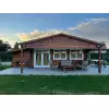 Casas prefabricadas JEREZ 598x500+240cm - 44 MM - FRONTAL