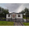 Cabaña de madera MULLINGAR - blanca frontal