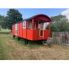 Mini casa sobre ruedas de medidas 720x240-GYPSY WAGON lasur rojo
