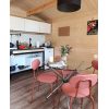 Casas de madera ROSE vista interior cocina
