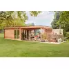 Casas de madera modernas con porche frontal HUELVA con personas
