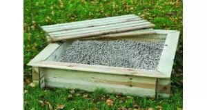 ARENERO DE MADERA CON TAPA - HOBYCASA