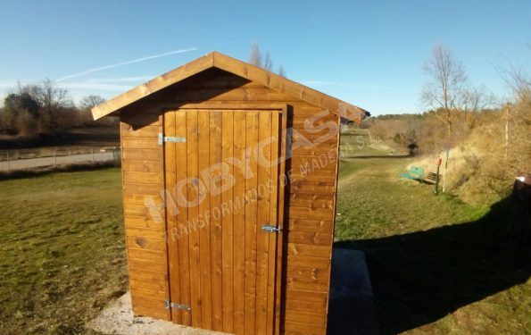 Kiosko de madera de paneles