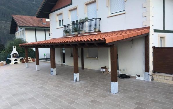 Porches de madera a medida - casas de clientes