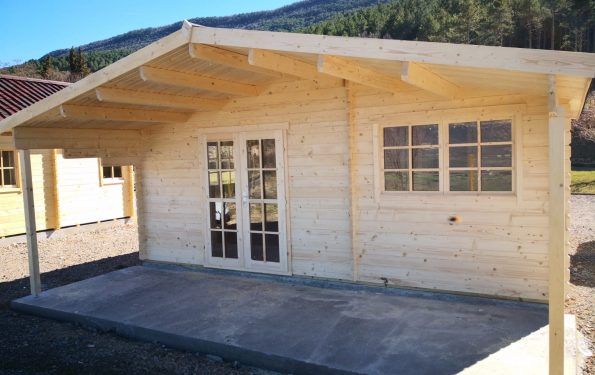 Cabañas de madera con estancias - casas de clientes