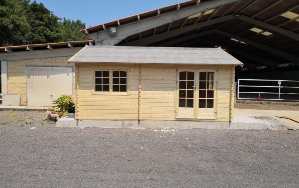 Cabañas de madera con estancias y diseño original - casas de clientes