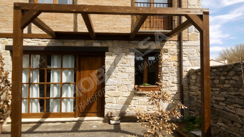 Pergola de madera con techo descubierta cube