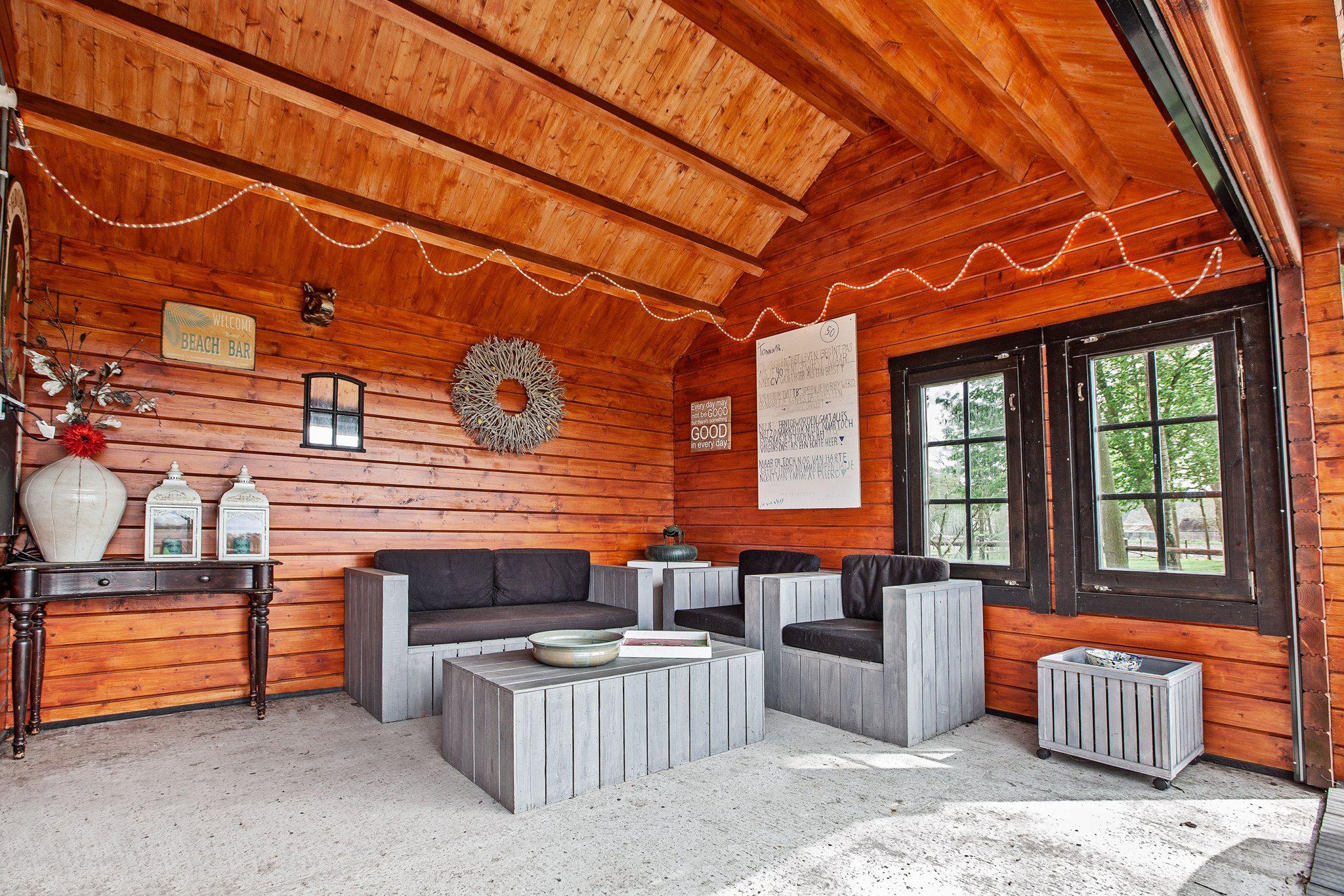 Ideas para pintar casas de madera, cómo pintar casas de madera