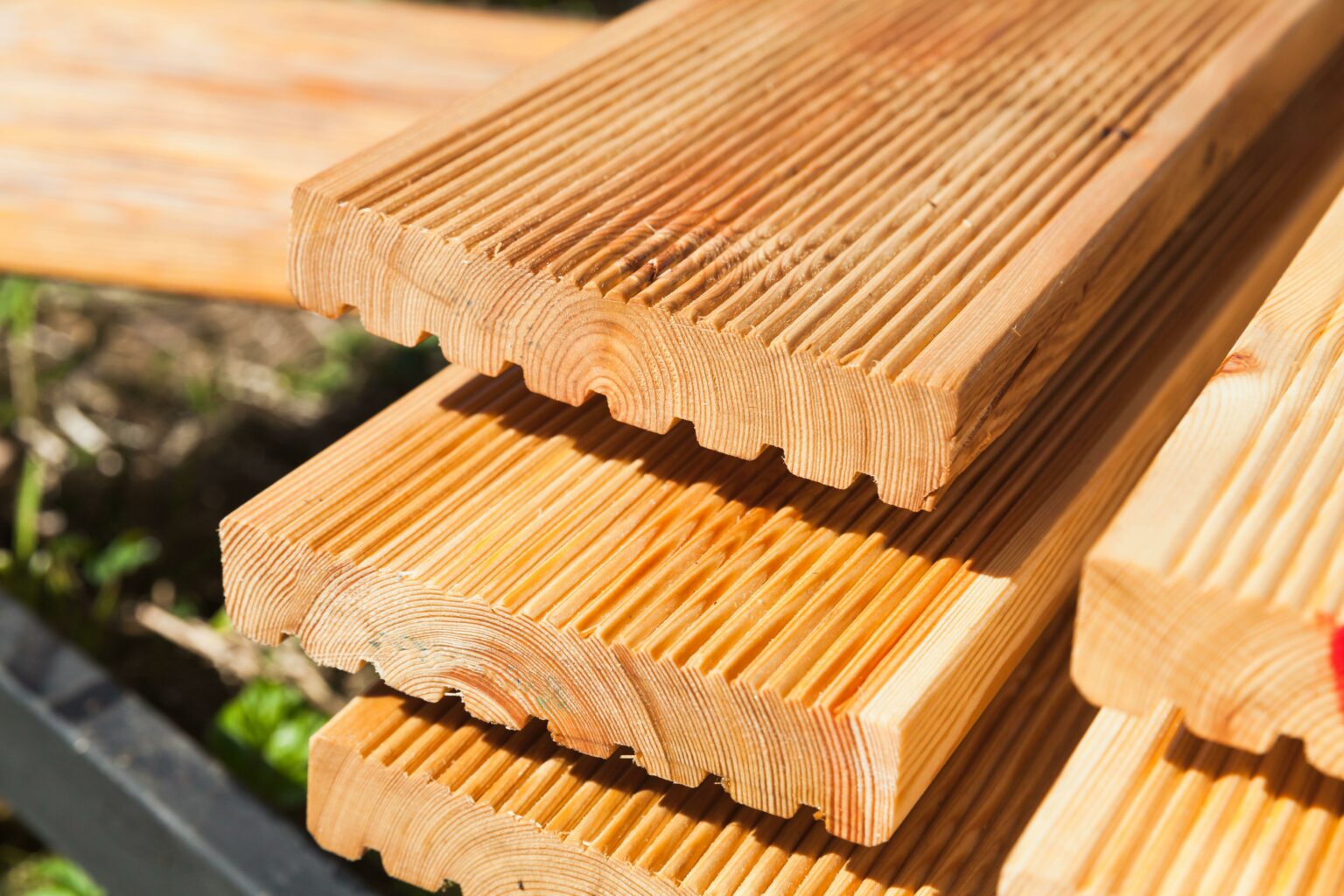 ¿Cómo hacer un deck o una terraza de madera para nuestra casa de madera ...