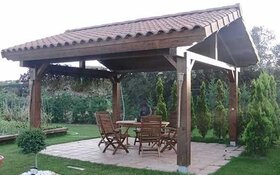 Porches de casas de campo  a  2 aguas
