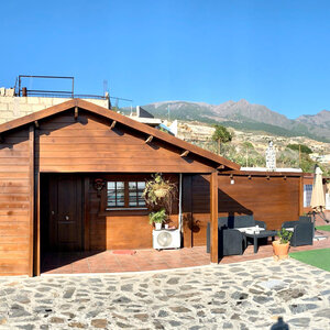 Casas Prefabricadas de Madera España - 3 dormitorios - 70 m2 - Modelo Slat - Casas Prefabricadas España SLAT 70 m2 - NOGAL