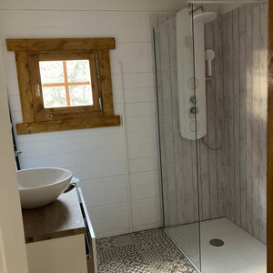 Casas Prefabricadas de Madera Catalunya - 3 dormitorios - 66 m2 - Casas prefabricadas CATALUNYA 66 m2 - BAÑO DIFERENTE