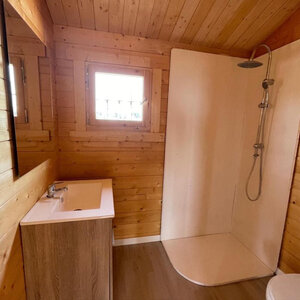 Casas de Madera Cádiz - 2 dormitorios - 35 m2 - CASAS DE MADERA CADIZ - 44MM - BAÑO