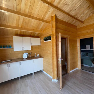 Casas de Madera Cádiz - 2 dormitorios - 35 m2 - CASAS DE MADERA CADIZ - 44MM - COCINA