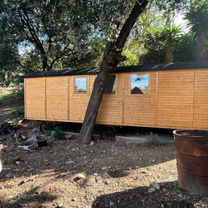 Casas de Madera Torrevieja - 16,8 m2 - Diáfana - Gypsy Wagon - Modelo Jimmy - mini casa sobre ruedas de medidas 840x240-GYPSY WAGON exterior lateral