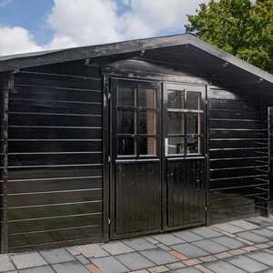 Casas de Madera Lugo - Diáfana - 15 m2 - Modelo Gunda - Caseta de madera GUNDA - HOBYCASA negra