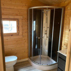 Casas de Madera Jávea - 2 dormitorios - 48 m2 - Casas de madera doble acristalamiento JAVEA - CABINA DUCHA