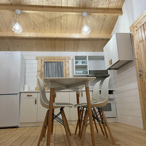 Casas de Madera Jávea - 2 dormitorios - 48 m2 - Casas de madera doble acristalamiento JAVEA - MESA COMEDOR
