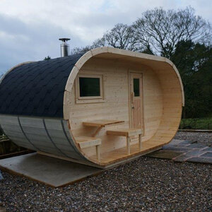 Saunas diseño original - Oval de Abeto - Medidas 405X240 CMS - SAUNA EN FORMA OVAL DE ABETO DE 405X240 CMS LATERAL IZQUIERDO INCOLORO