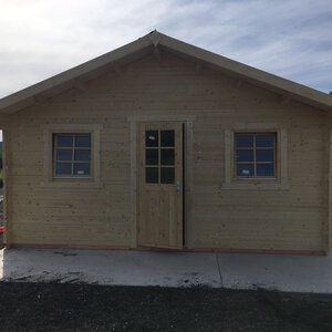 Casas de Madera Cádiz - 2 dormitorios - 35 m2 - CASAS DE MADERA CADIZ - 44MM - FRONTAL INCOLORO