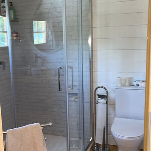 Casas Prefabricadas de Madera Asturias - 3 dormitorios - 70 m2 - Casas prefabricadas Asturias - 70 m2 cabina ducha