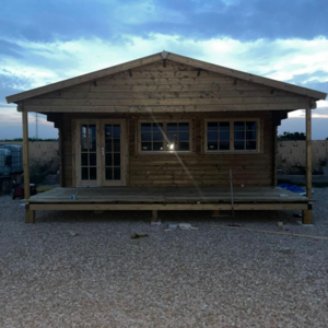 Casas de Madera Prefabricadas Jerez - 27 m2 diáfanos + 14 m2 de porche - Casas prefabricadas JEREZ 598x500+240cm - 44 MM - PORCHE