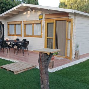 Casas de Madera Prefabricadas Tenerife-Helle - 33 m2 - Diáfana - Casas de madera Tenerife diáfana  - mesa exterior