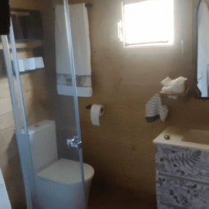 Casas Prefabricadas de Madera Baleares - 6 dormitorios - 100 m2 - CASA DE MADERA LAS PALMAS 50M2 - 44MM - BAÑO