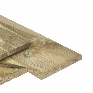 Tabla de pino, 2,0 x 20,0 x 400 cm, impregnada verde, cepillada, 4 cantos redondeados (palet 120 uds)