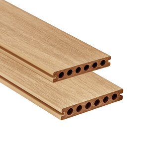 Tabla de tarima composite PuraShield, 2,3 x 13,8 x 500 cm, clips, alveolar, color cedro (palet 91 uds)