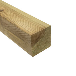 Poste de pino, 12,0 x 12,0 x 300 cm, impregnado verde, cepillado, 4 cantos redondeados (palet 40 uds)