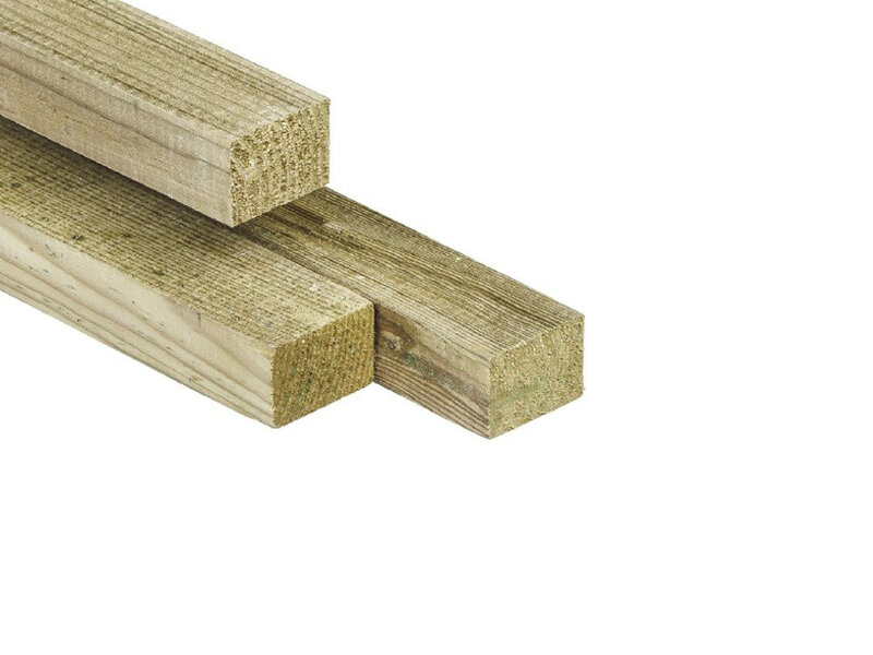 Vigueta de pino, 4,4 x 6,8 x 400 cm, impregnada verde, cepillada, 4 cantos redondeados (palet 180 uds)