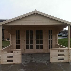 Casas de Madera Andújar - Diáfana - 11 m2 - Modelo Sanstrov - Caseta SANSTROV - Hobycasa montándose 4