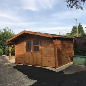 Casas de Madera Prefabricadas Modelo Murcia - Diáfana - 10 m2 - Caseta de madera MURCIA - VISTA LATERAL Y PUERTA
