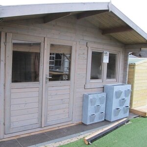 Casas de Madera Hellín - Diáfana - 11 m2 - Modelo Rorik - Caseta de madera RORIK - Vista frontal