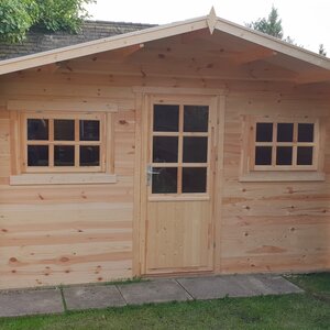 Casas de Madera Prefabricadas Fuengirola - 10 m2 - Diáfana - Modelo Mika - Casas de madera MIKA - FRONTAL INCOLORO