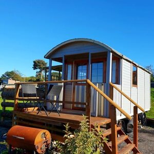 Casas de Madera Badajoz - 10 m2 - Gypsy Caravan - Modelo Kathy - Mini casa sobre ruedas - HOBYCASA barbacoa