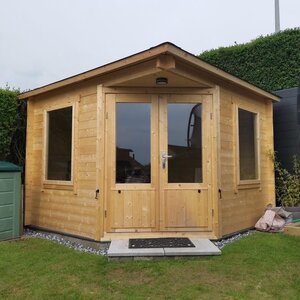 Casas de Madera Prefabricadas Olot - Diáfana - 7 m2 - Modelo Emma - Caseta EMMA - HOBYCASA cama elastica