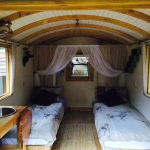 Casas de Madera Badajoz - 10 m2 - Gypsy Caravan - Modelo Kathy - Mini casa sobre ruedas - HOBYCASA camas
